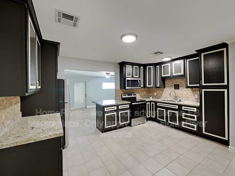 3040 W Windrose Dr - Photo 7 of 25