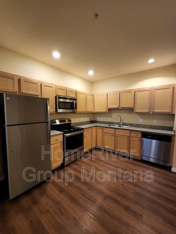 1500 S 14th St W #210 - Photo 5 of 27