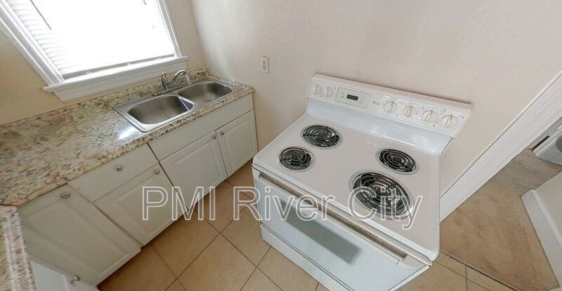 8944 1st Ave - Photo 6 of 26