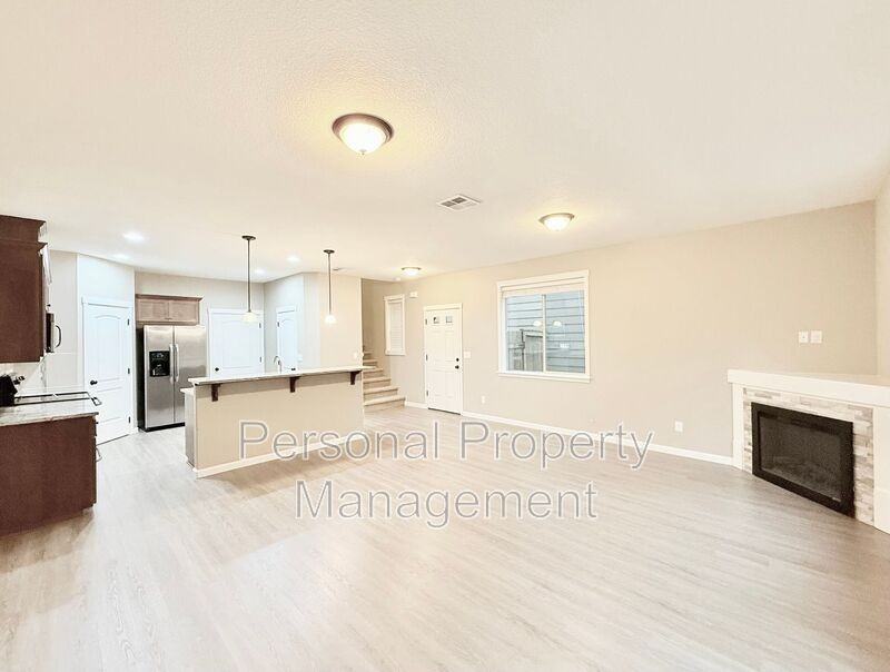 2621 Ne 131st Ave - Photo 3 of 21