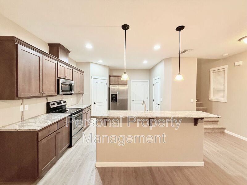 2621 Ne 131st Ave - Photo 5 of 21