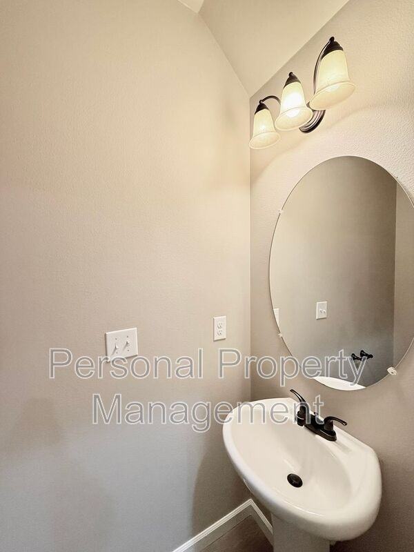 2621 Ne 131st Ave - Photo 6 of 21