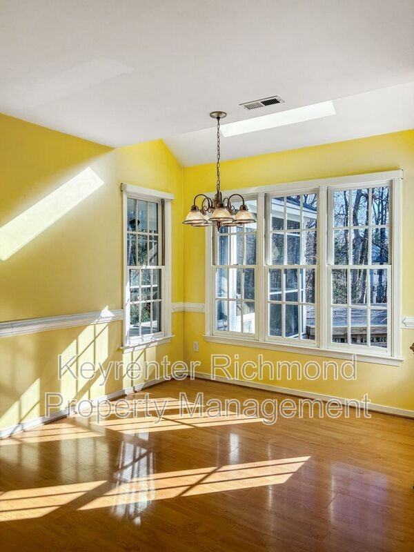 10292 Wanchese Way - Photo 6 of 28