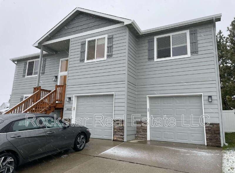 9022 W Campus Dr - Photo 3 of 35