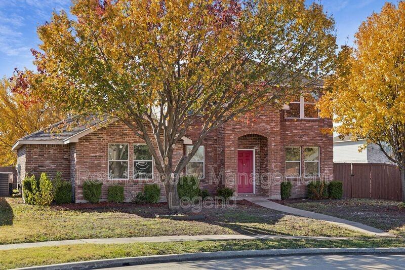 2900 Sheridan Ln - Photo 2 of 27