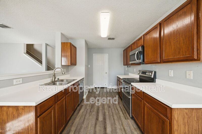 2900 Sheridan Ln - Photo 6 of 27