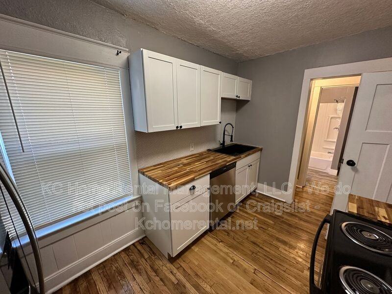 5233 E 6th St #1 - Photo 2 of 30