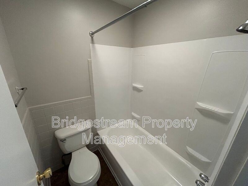 432 Burman Ave - Photo 6 of 7