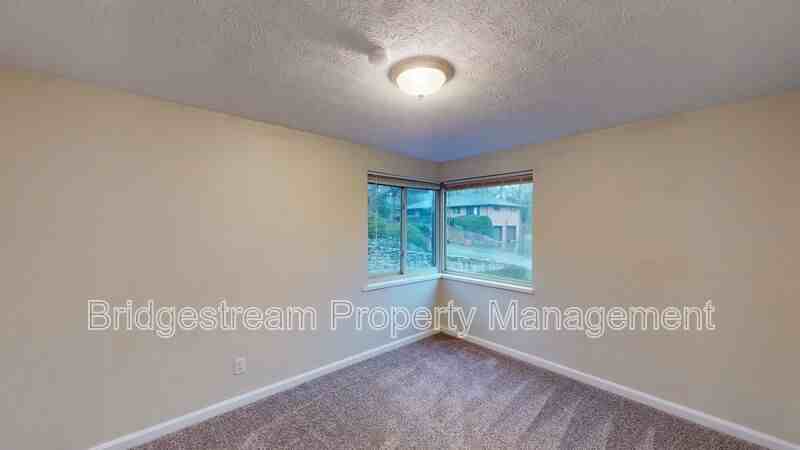 1225 Lytle Ln #1 - Photo 6 of 8