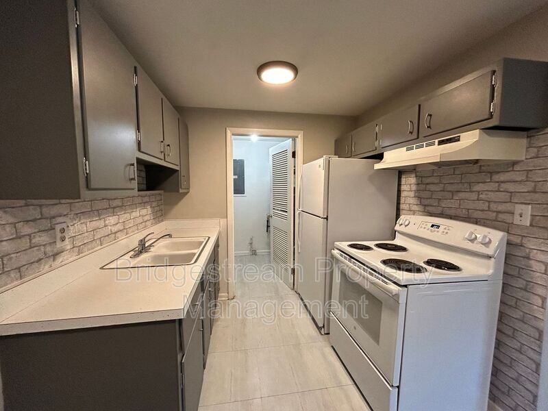 1850A John Glenn Rd - Photo 3 of 8