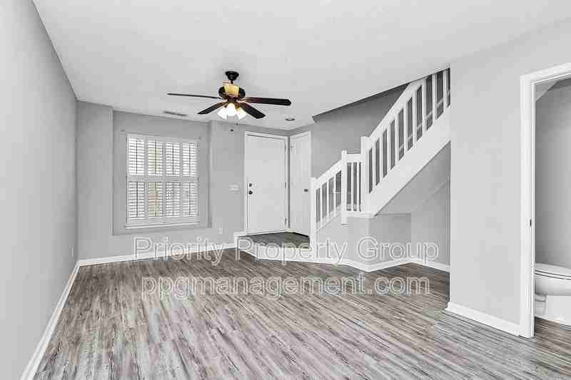 9365 Glenwater Dr - Photo 5 of 26