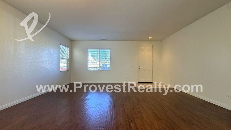 13171 La Crescenta Ave - Photo 4 of 29