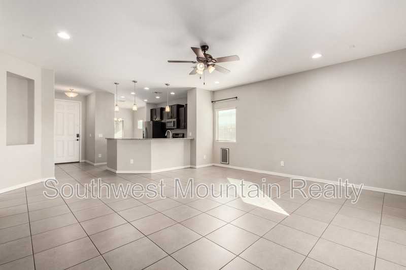 41540 N Jacaranda Ct - Photo 7 of 50