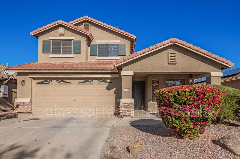 42538 W Sparks Dr - Photo 2 of 36