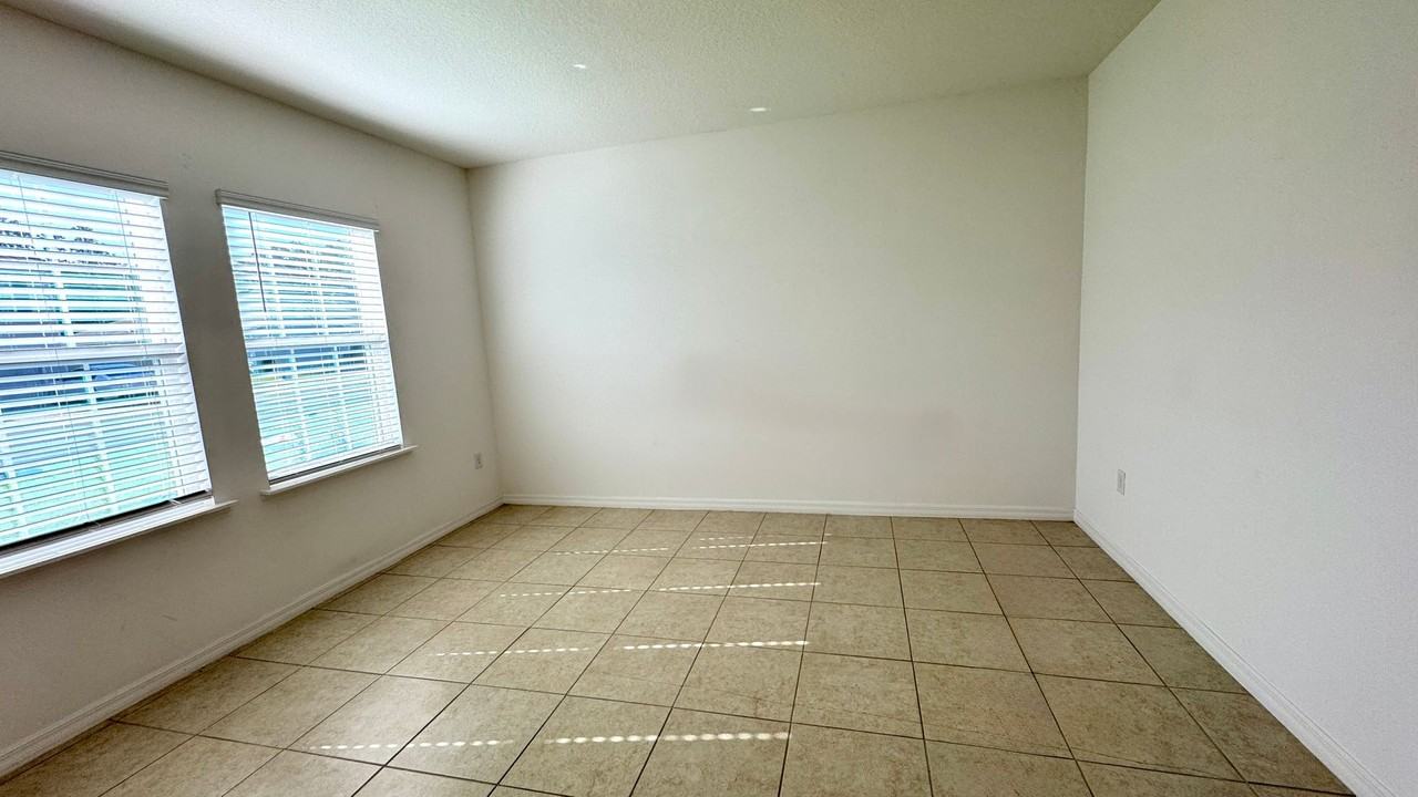 24656 Nw 7th Ln - Photo 6 of 24