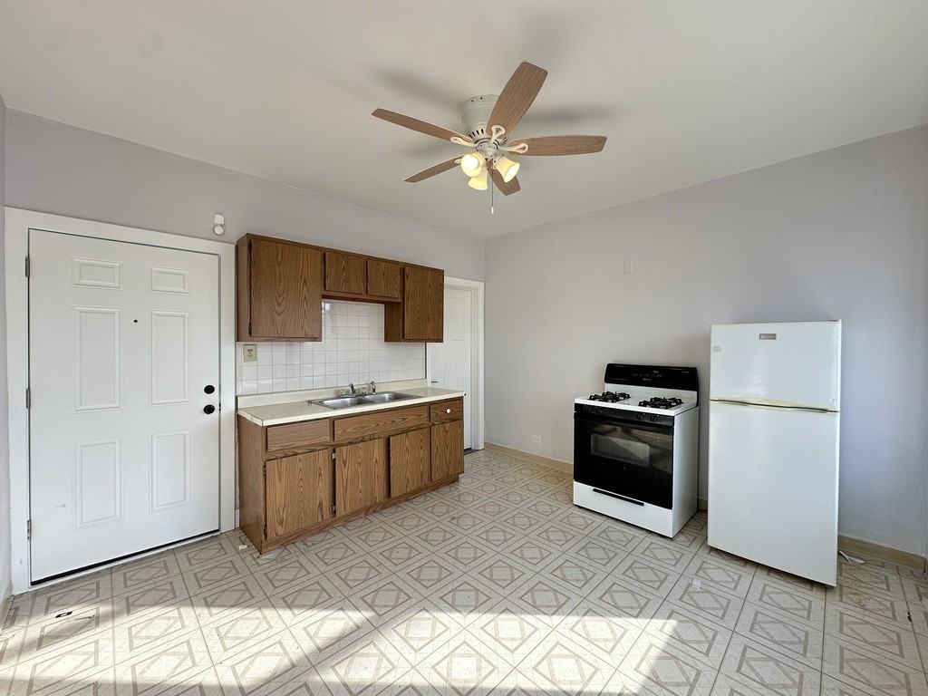 4393 N Elston Ave #5 - Photo 2 of 21