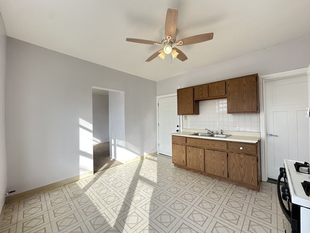 4393 N Elston Ave #5 - Photo 5 of 21