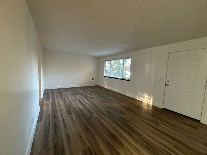 4433 Campbell Dr Se - Photo 3 of 19