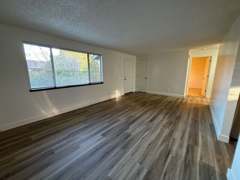 4433 Campbell Dr Se - Photo 4 of 19