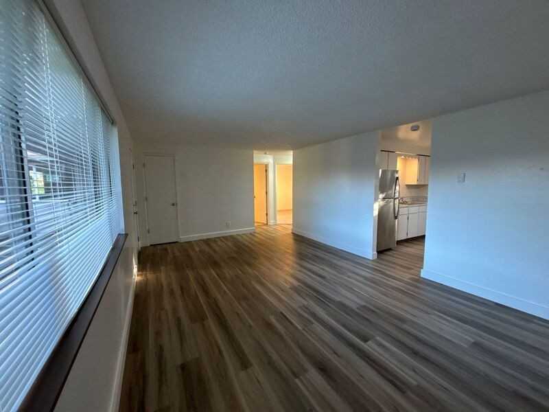 4433 Campbell Dr Se - Photo 5 of 19