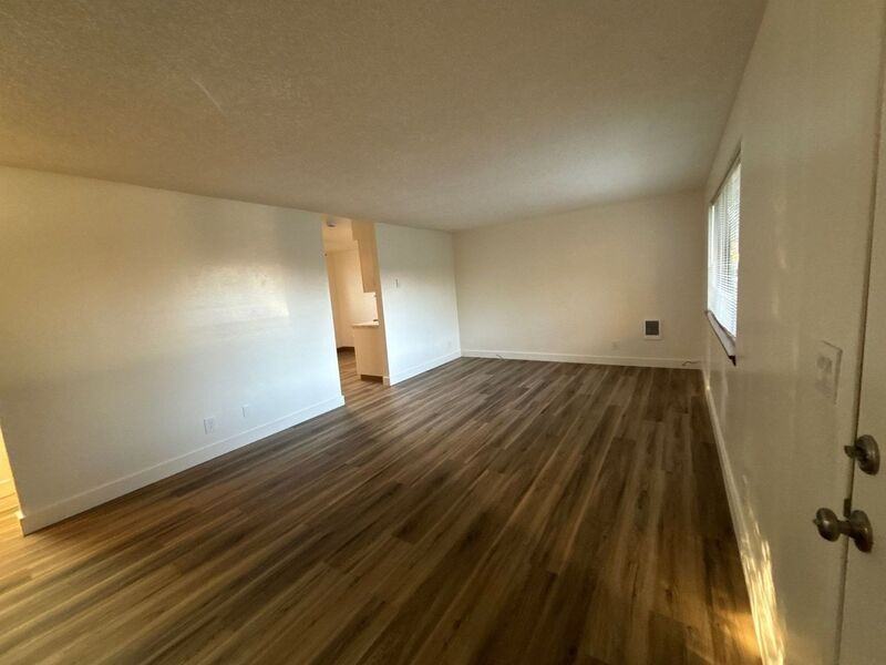 4433 Campbell Dr Se - Photo 6 of 19