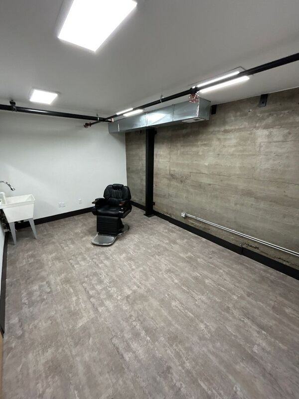 150 Liberty St Ne - Photo 2 of 8