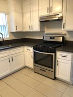 featured image of 1015 E 5th St