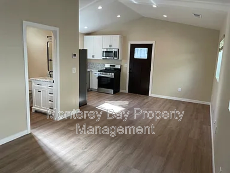 154 Carmel Ave - Photo 4 of 8