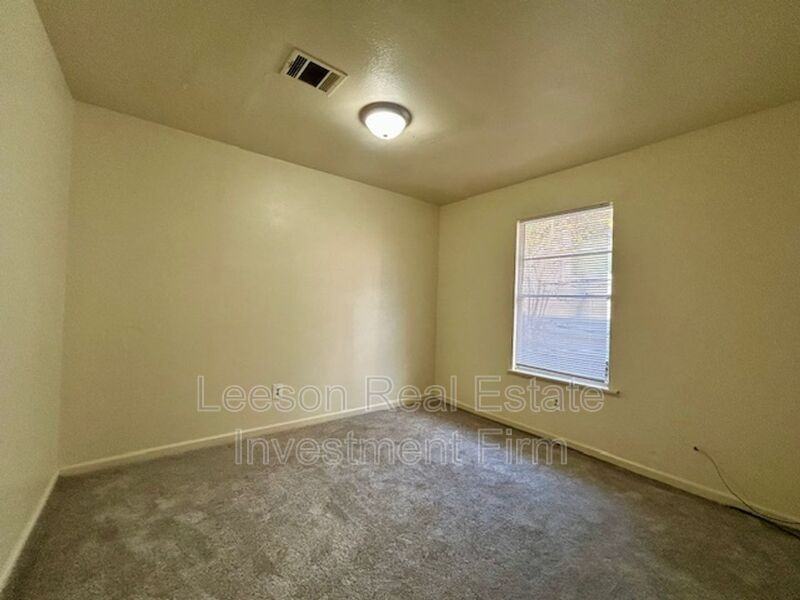 3117 Frederick St - Photo 3 of 14