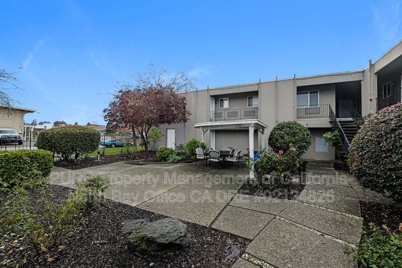 2120 Sonoma Ave #3 - Photo 3 of 16