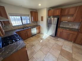 921 Dartmouth Dr Ne - Photo 1 of 1