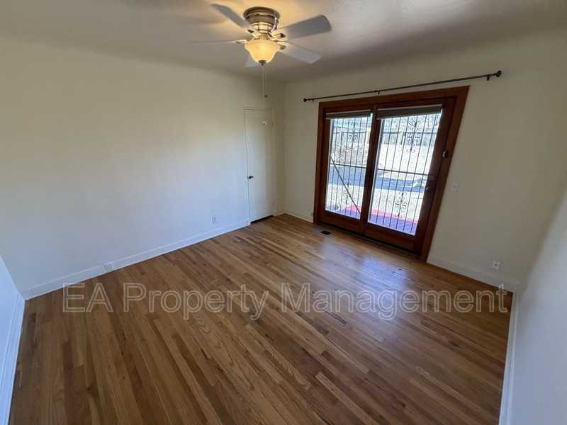 921 Dartmouth Dr Ne - Photo 6 of 20