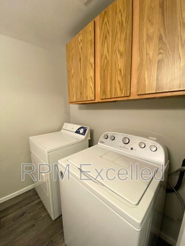 638 M St Ne #4 - Photo 4 of 13