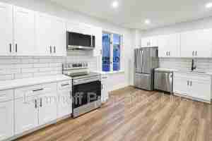 featured image of 28 Clark St