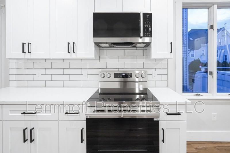 28 Clark St - Photo 4 of 15