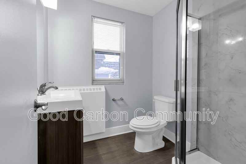 2136 Main St #202 - Photo 6 of 21