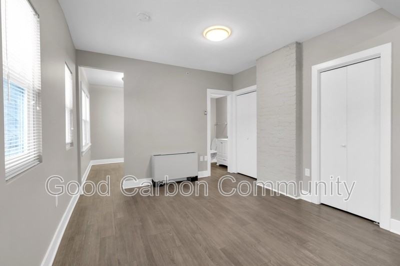 2136 Main St #206 - Photo 4 of 10