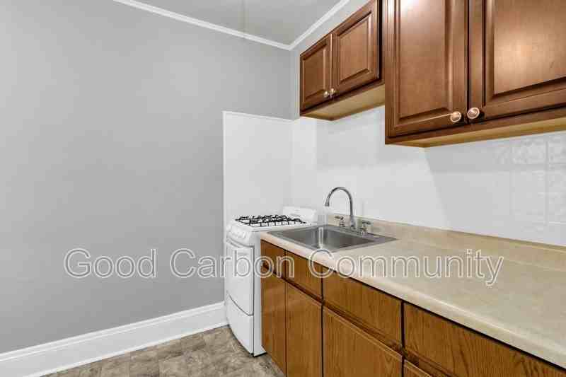 1016 Amherst St #B6 - Photo 6 of 10