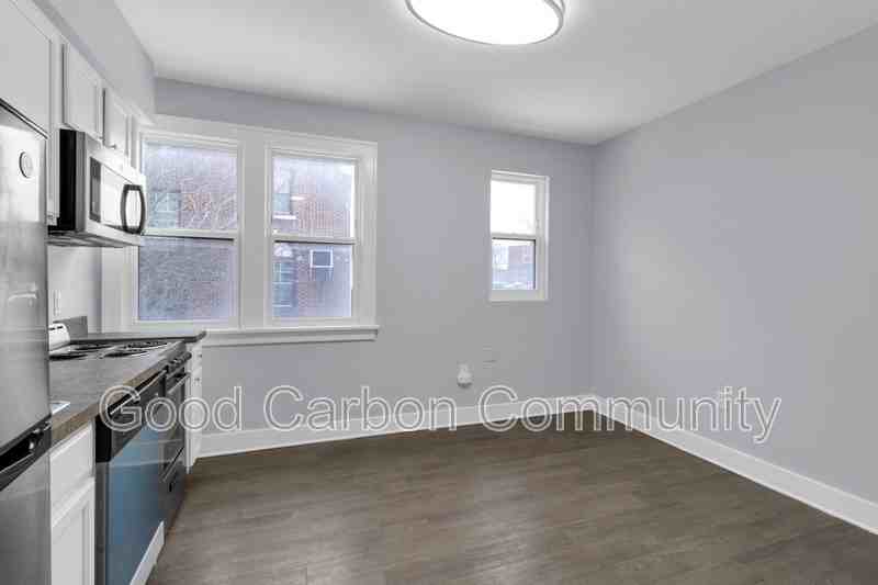 2136 Main St #100 - Photo 7 of 11