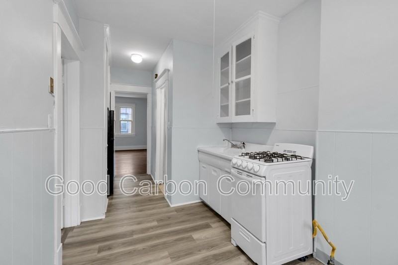 2720 Main St #25 - Photo 6 of 13