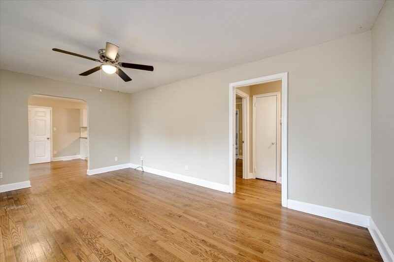 116 Kirby Dr - Photo 2 of 24