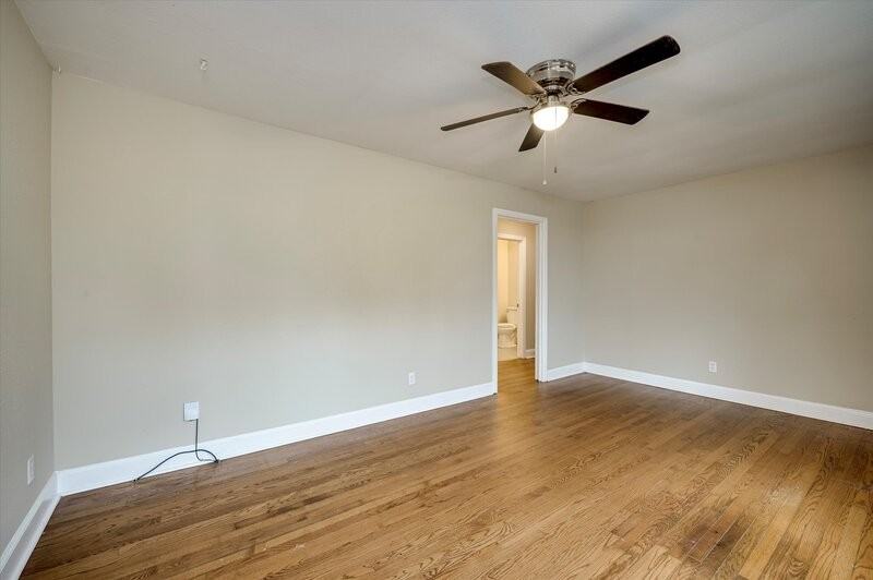 116 Kirby Dr - Photo 5 of 24