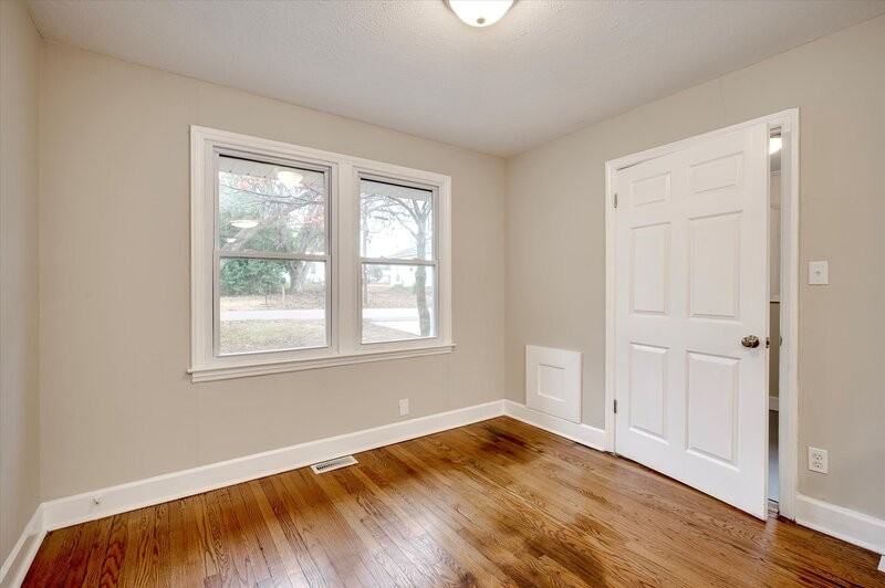 116 Kirby Dr - Photo 7 of 24