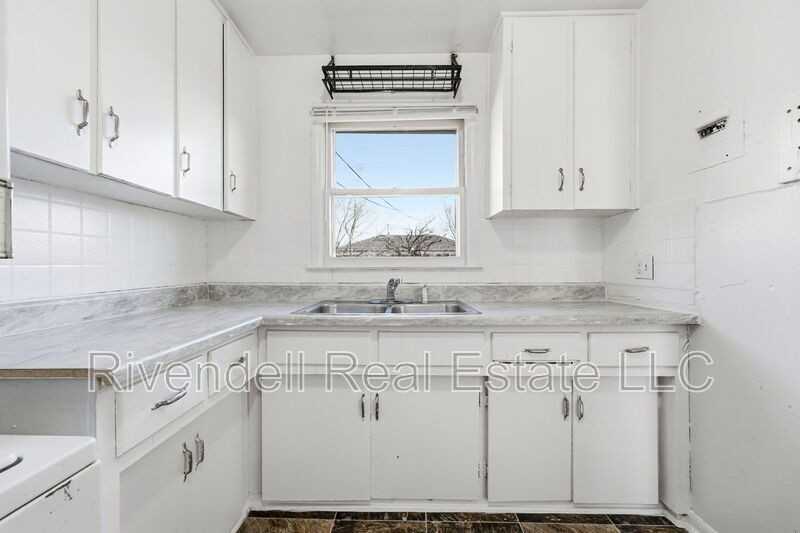 730 Lima St - Photo 5 of 11