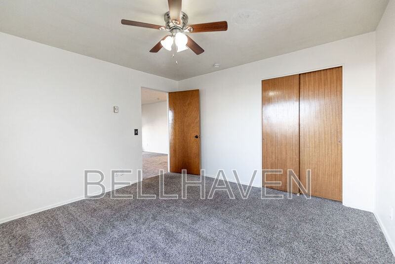 213 W 37th St - Photo 6 of 11