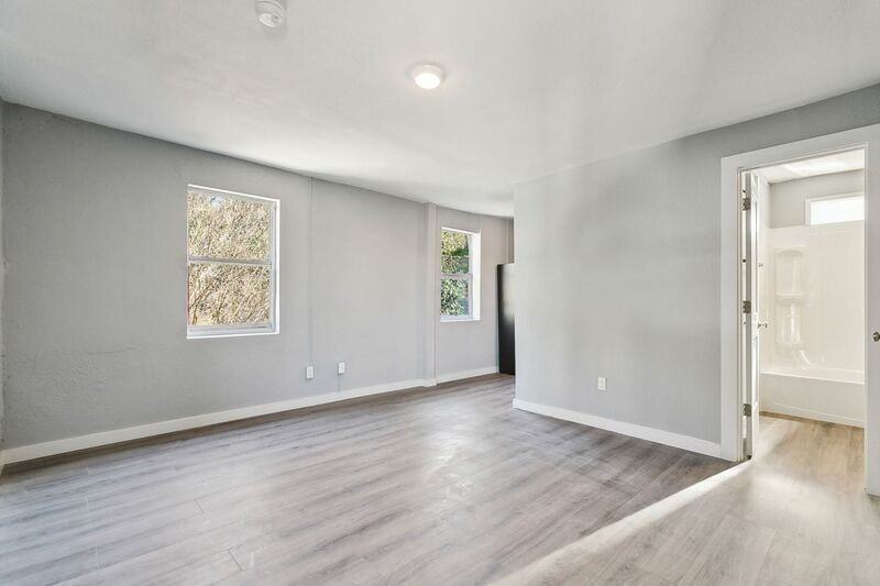 2316 Washington Ave #207 - Photo 6 of 13