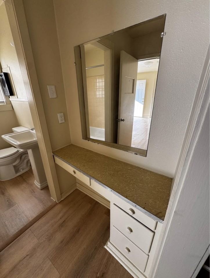 708 Ruby Avenue - Photo 4 of 8