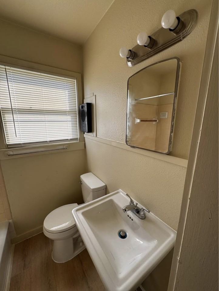 708 Ruby Avenue - Photo 5 of 8