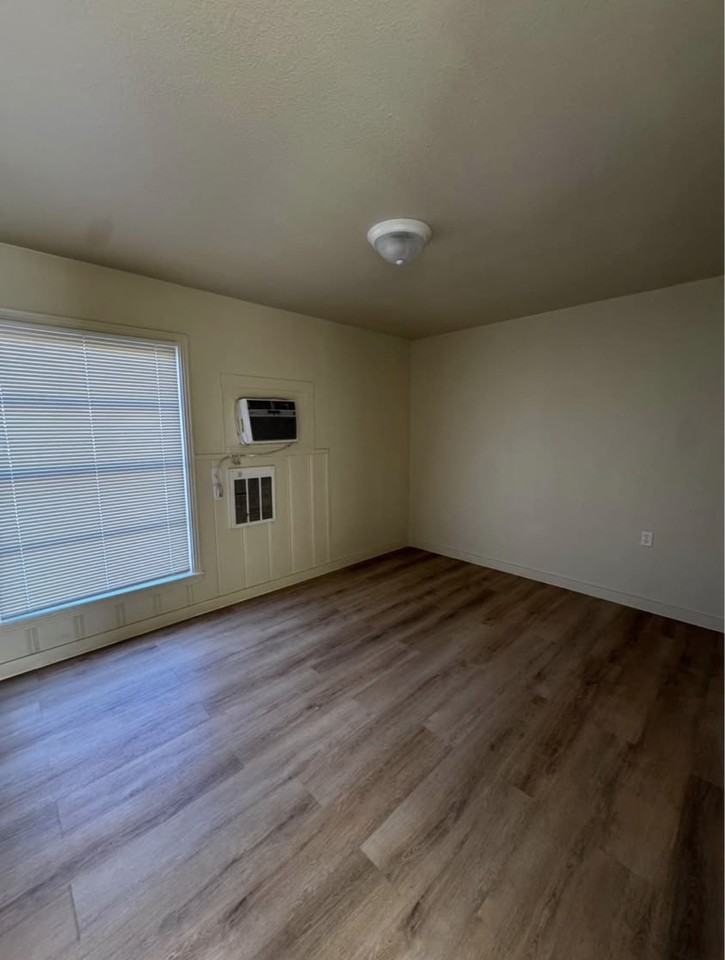 708 Ruby Avenue - Photo 7 of 8