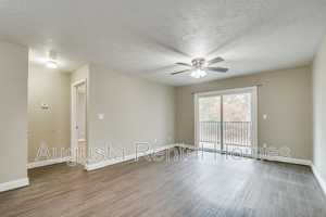 featured image of 3004 Strickland Ct Apt C #Apt C
